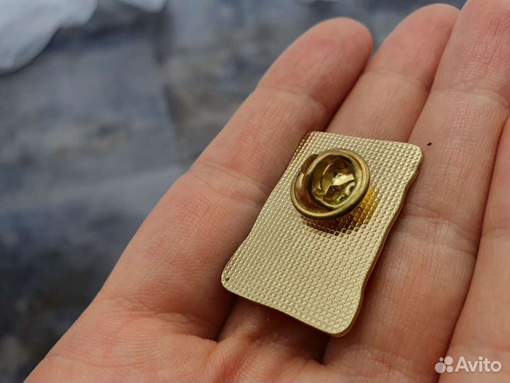 Значок пин chat noire чёрный кот кабаре