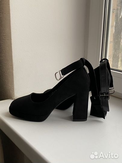 Туфли женские на каблуке 38