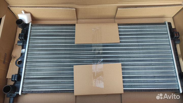 Радиатор охлаждения на volkswagen polo