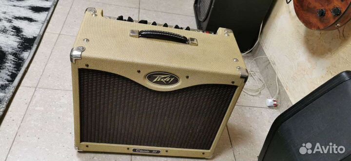 Комбоуселитель ламповый Peavey classic 30