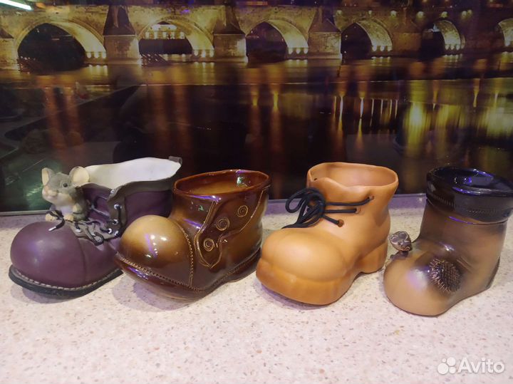 Ботинки из фарфора и глины