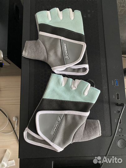 Перчатки для фитнеса женские