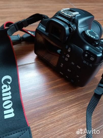 Зеркальный фотоаппарат canon EOS 1100D