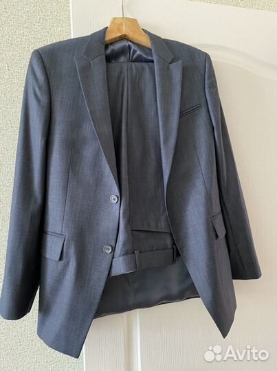 Школьный костюм