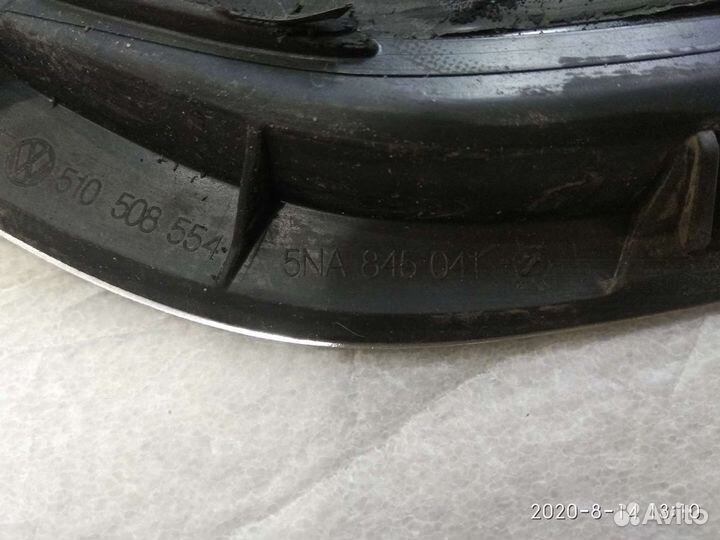 VW Tiguan 2 стекло боковины левое