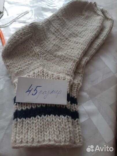 Носки, пояса из собачьей и овечьей шерсти