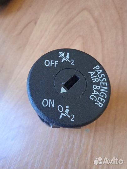 Выключатель подушки безопасности пассажира Bmw 5