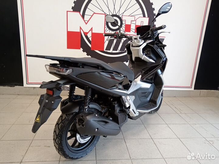 Скутер tracer ADV