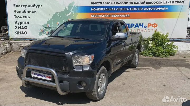 Стекло заднее Toyota Tundra (XK50) 64810-0C070