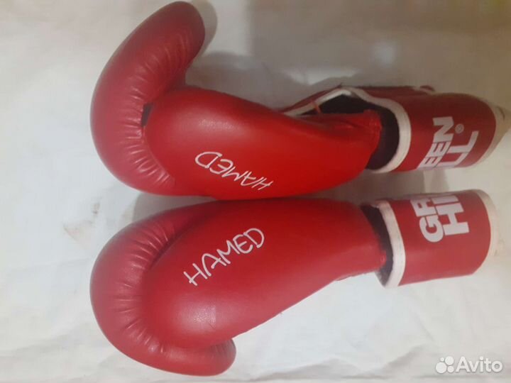 Боксёрские перчатки