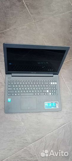 Ноутбук asus F553M