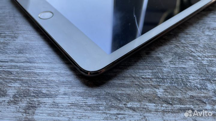 iPad mini 3 16 условно рабочий