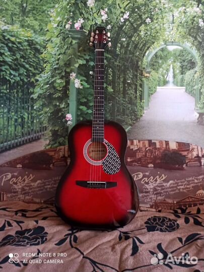 Акустическая гитара