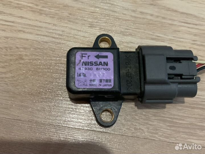 Датчик ускорения Nissan X-Trail T30 47930-8H300