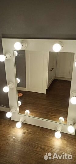 Зеркало новое