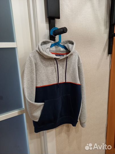 Толстовка утепленная с капюшоном