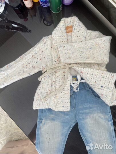 Жакет и джинсы на девочку