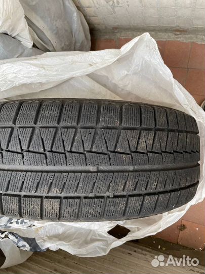 Bridgestone Blizzak Revo GZ 205/55 R16 91S