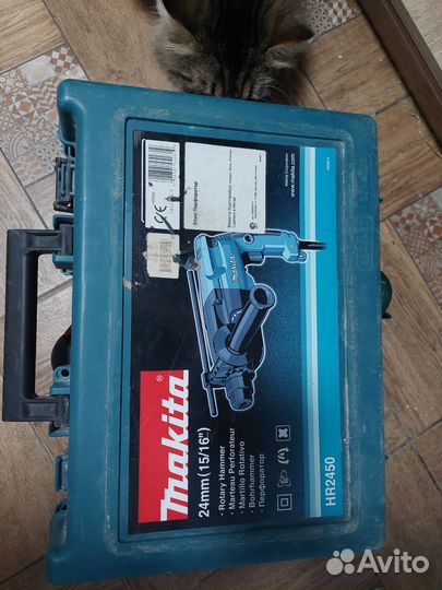 Перфоратор makita