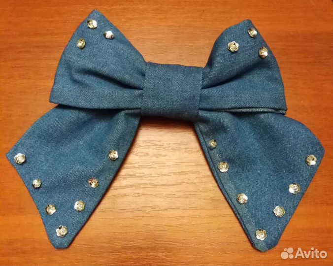 Заколка-бант