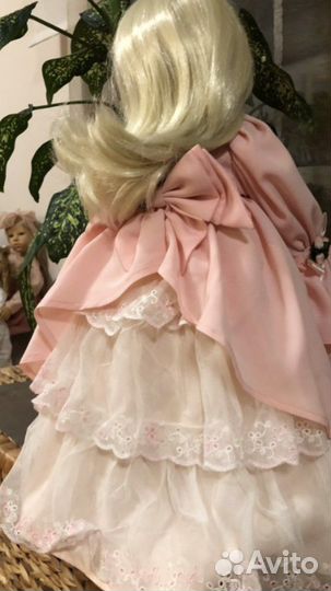 Коллекционная кукла винил