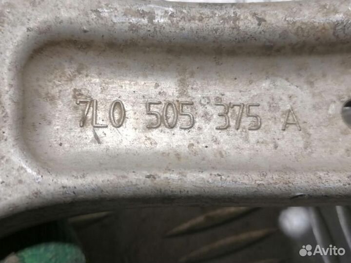 Рычаг задний верхний правый Volkswagen Touareg 200