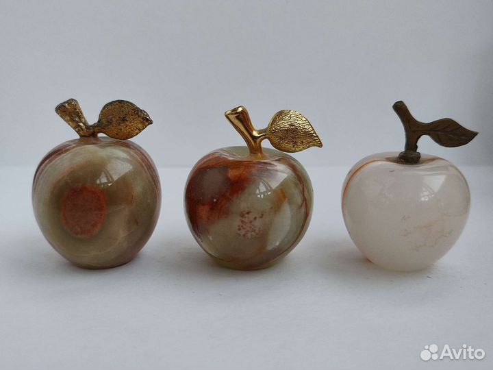 4 фигурки из оникса