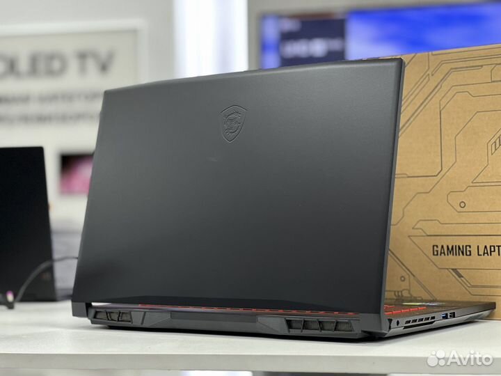 MSI Katana 17.3 144 Core i5 11260H RTX3050