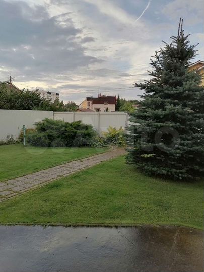 Дом 236 м² на участке 8 сот.