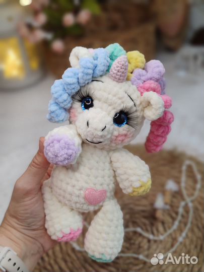 Единорог вязаный. ручной работы
