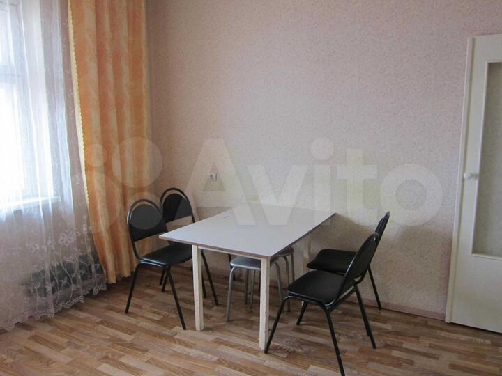 2-к. квартира, 70 м², 8/10 эт.