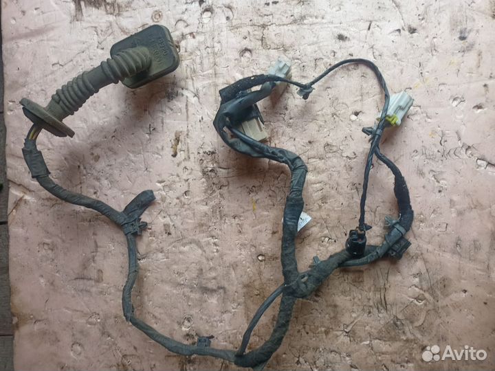 Проводка двери передняя левая Volvo S40