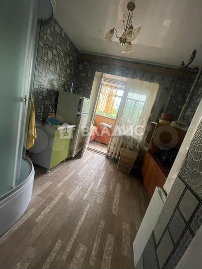 Комната 28,2 м² в 2-к., 2/5 эт.