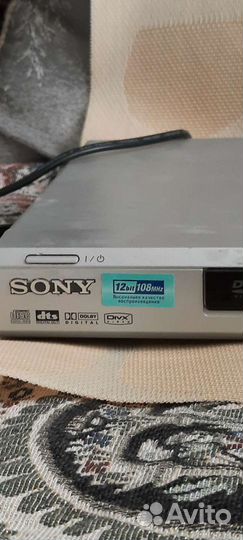 DVD плеер sony с пультом