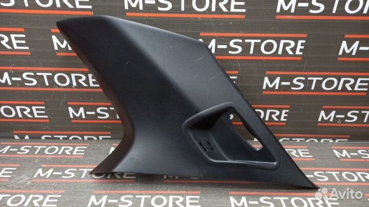 Накладка стойки кузова задняя правая Bmw X5 E70