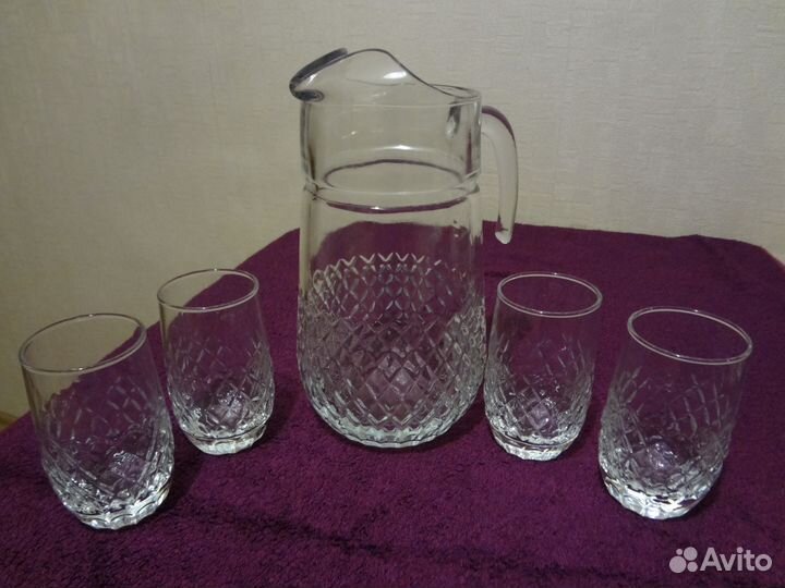 Графин и Стаканы