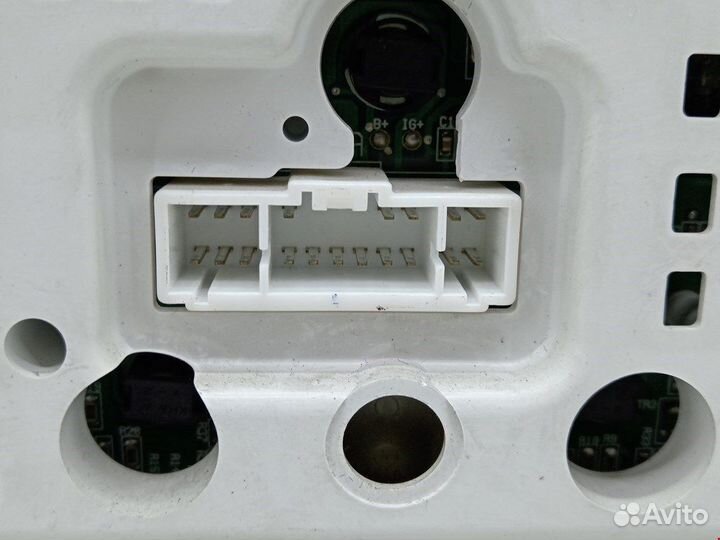 Панель приборная (щиток приборов) Hyundai Matrix
