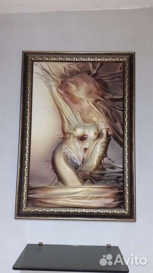 Картина из кожи