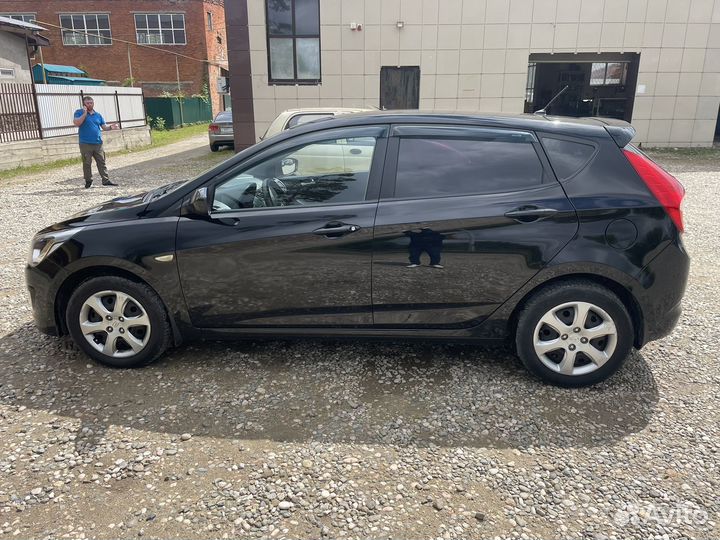 Hyundai Solaris 1.4 AT, 2015, 181 000 км