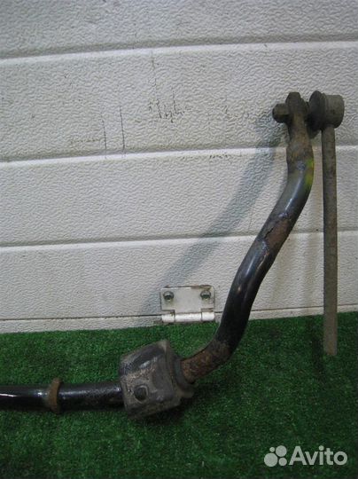 Стабилизатор передний Toyota Avensis T27 2011