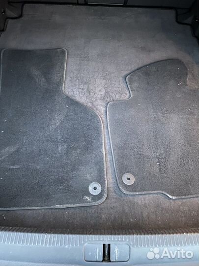 Автомобильные коврики текстильные на wv passat