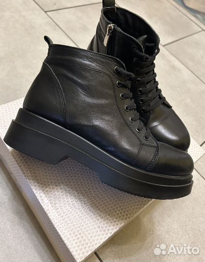 Ботинки кожаные весенние