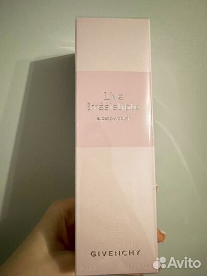 Givenchy live irresistible blossom crush оригинал