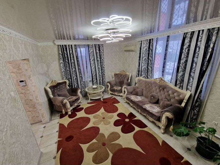 Дом 188,4 м² на участке 5,3 сот.