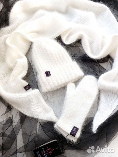 Шапка, платок, варежки