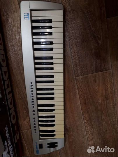 Миди клавиатура Miditech Midistudio 2