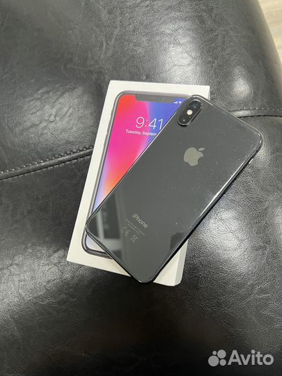 iPhone X, 256 ГБ