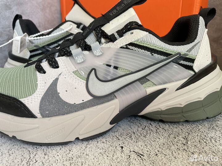 Кроссовки Nike V2K Run