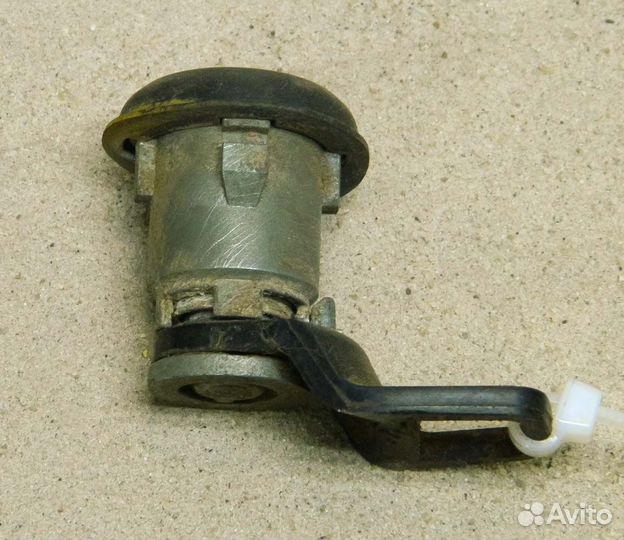 Личинка двери Daewoo Nexia