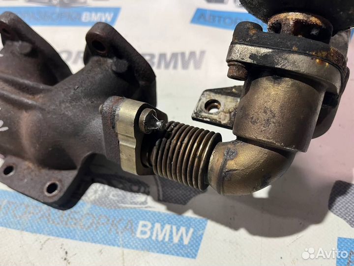 Радиатор отработанных газов с выпускным коллекторо